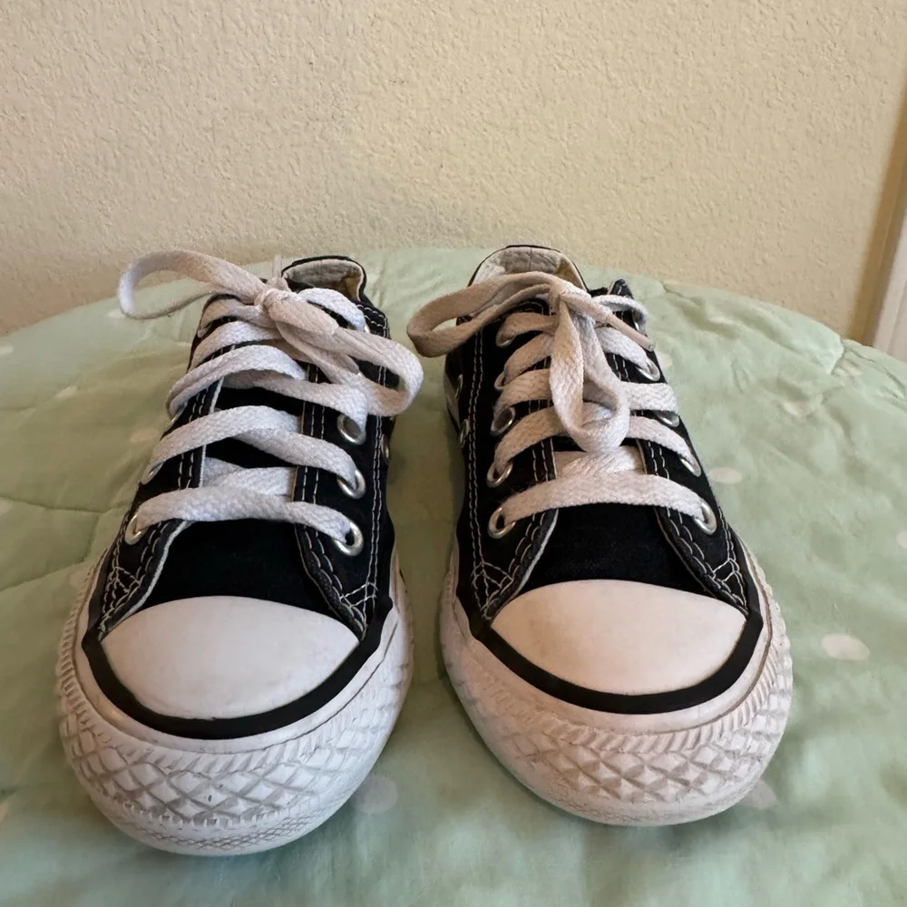 Converse Black and White Sneakers Toddler size 11